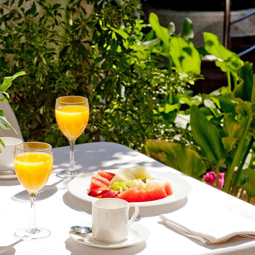 Vp Jardin De Hotel Tres Cantos